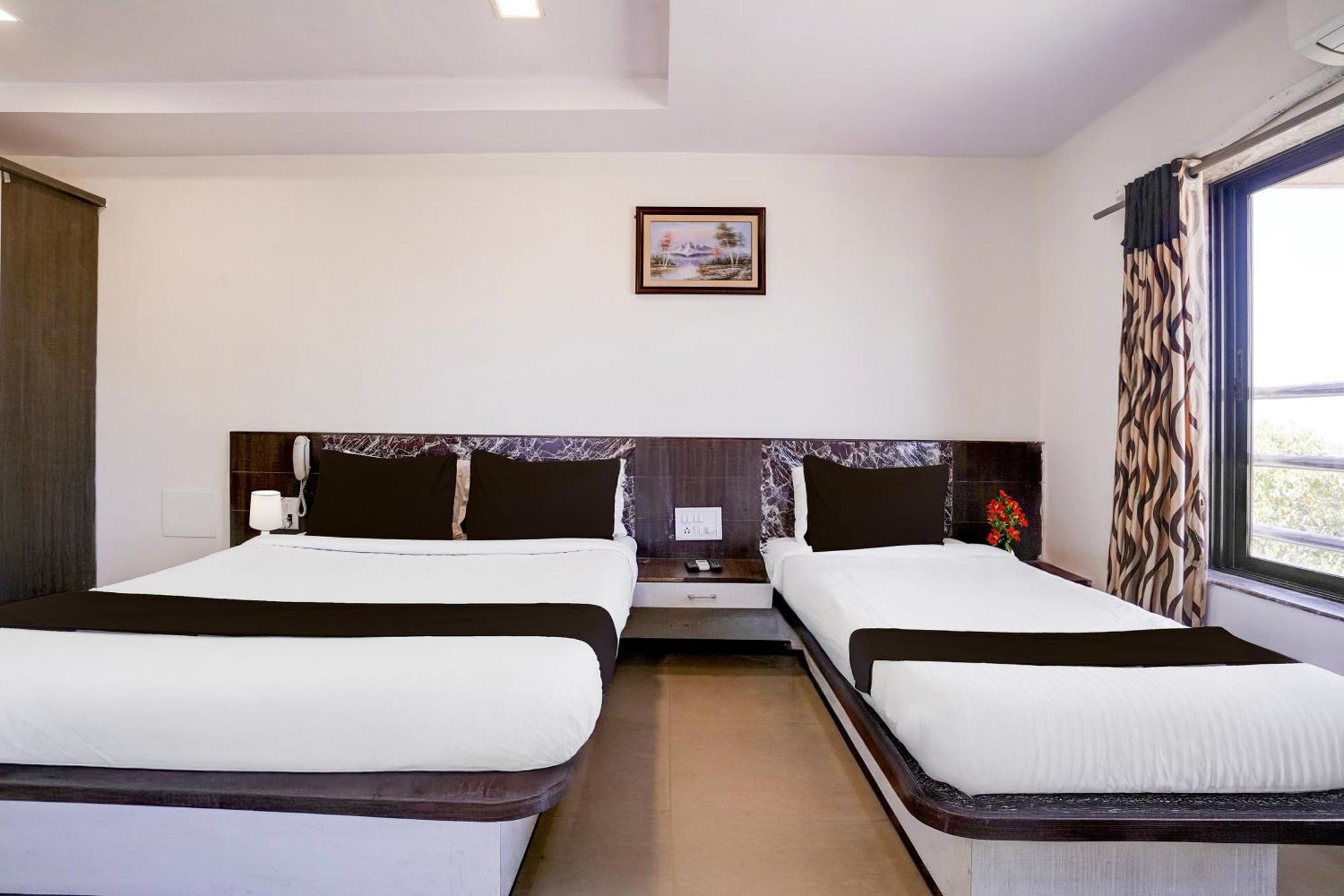 Collection O Mahableshwar Uptown Formerly Bright Holiday Mahabaleshwar Exterior photo